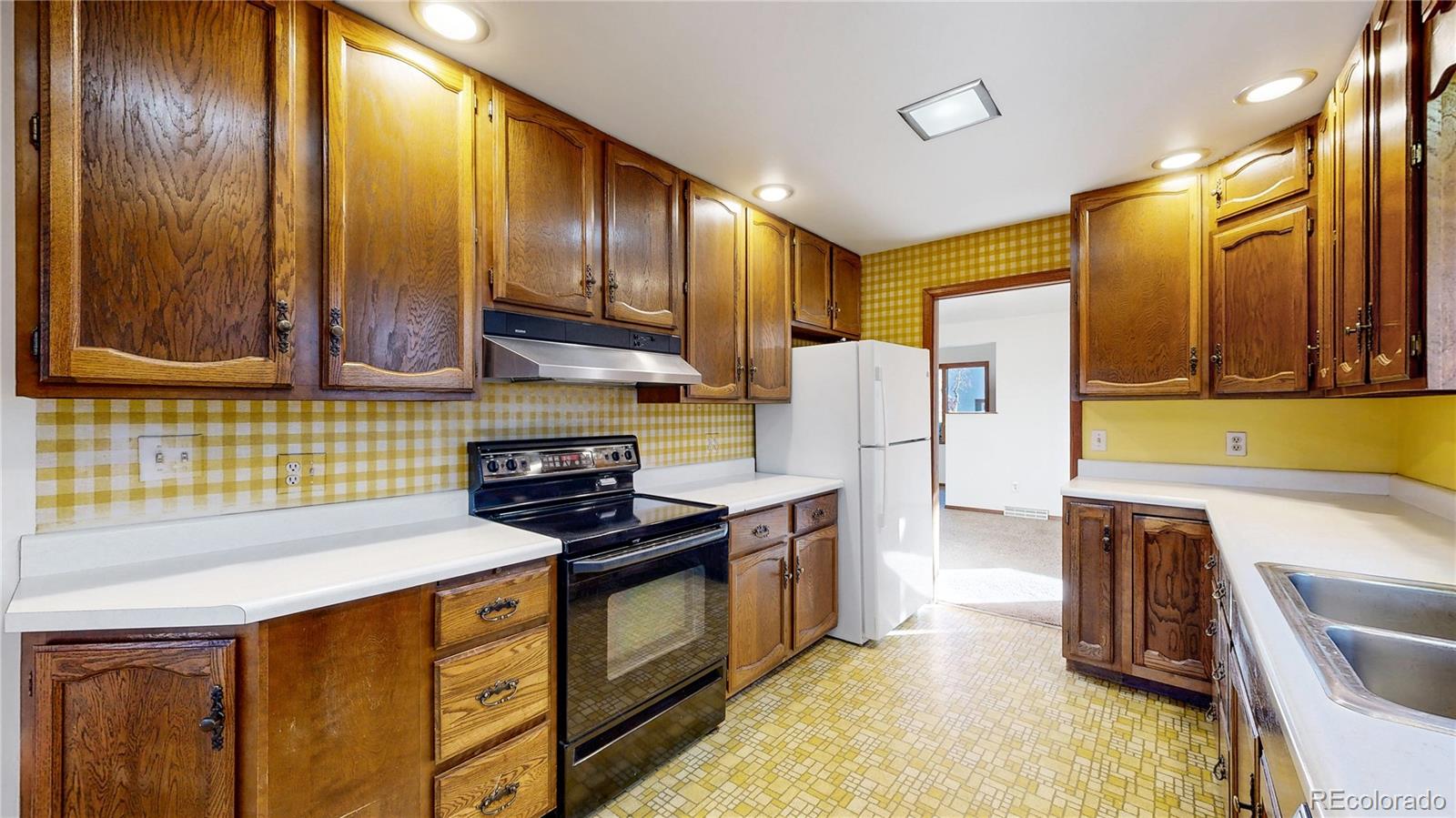 MLS Image #12 for 5529 s greenwood street,littleton, Colorado