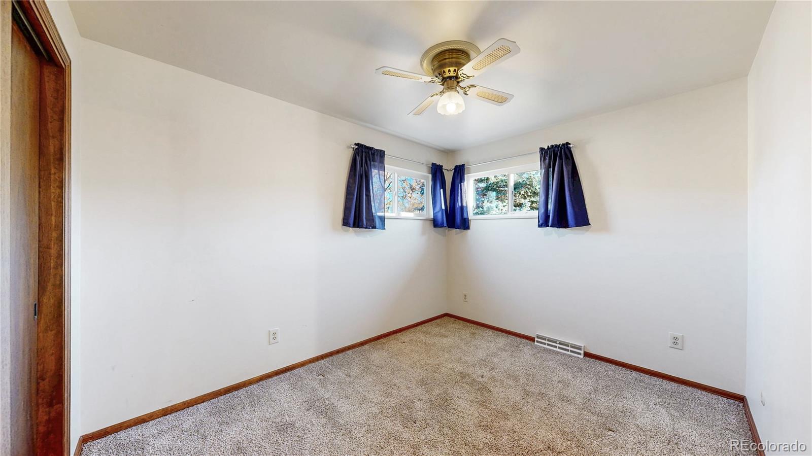 MLS Image #18 for 5529 s greenwood street,littleton, Colorado