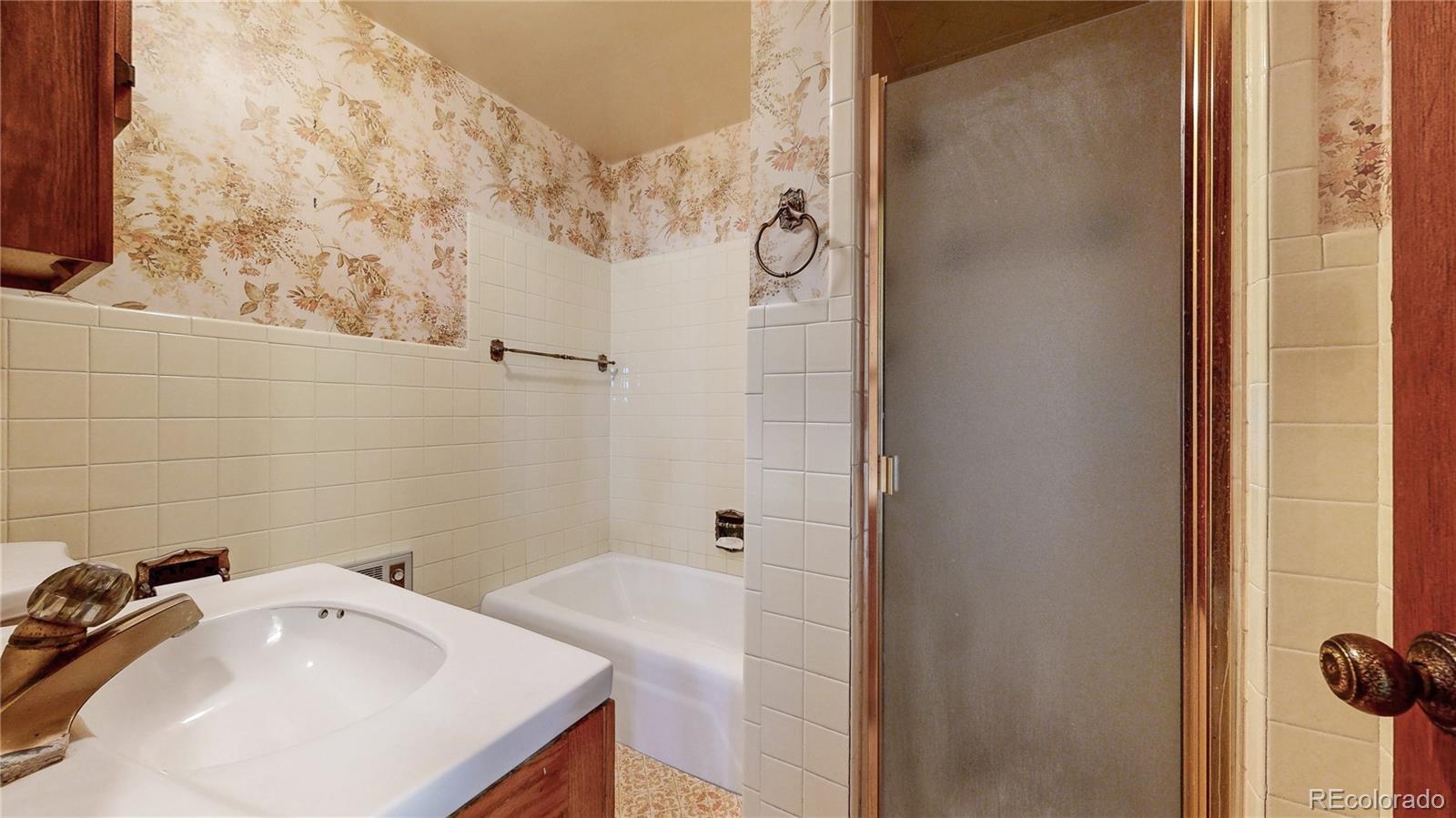 MLS Image #24 for 5529 s greenwood street,littleton, Colorado