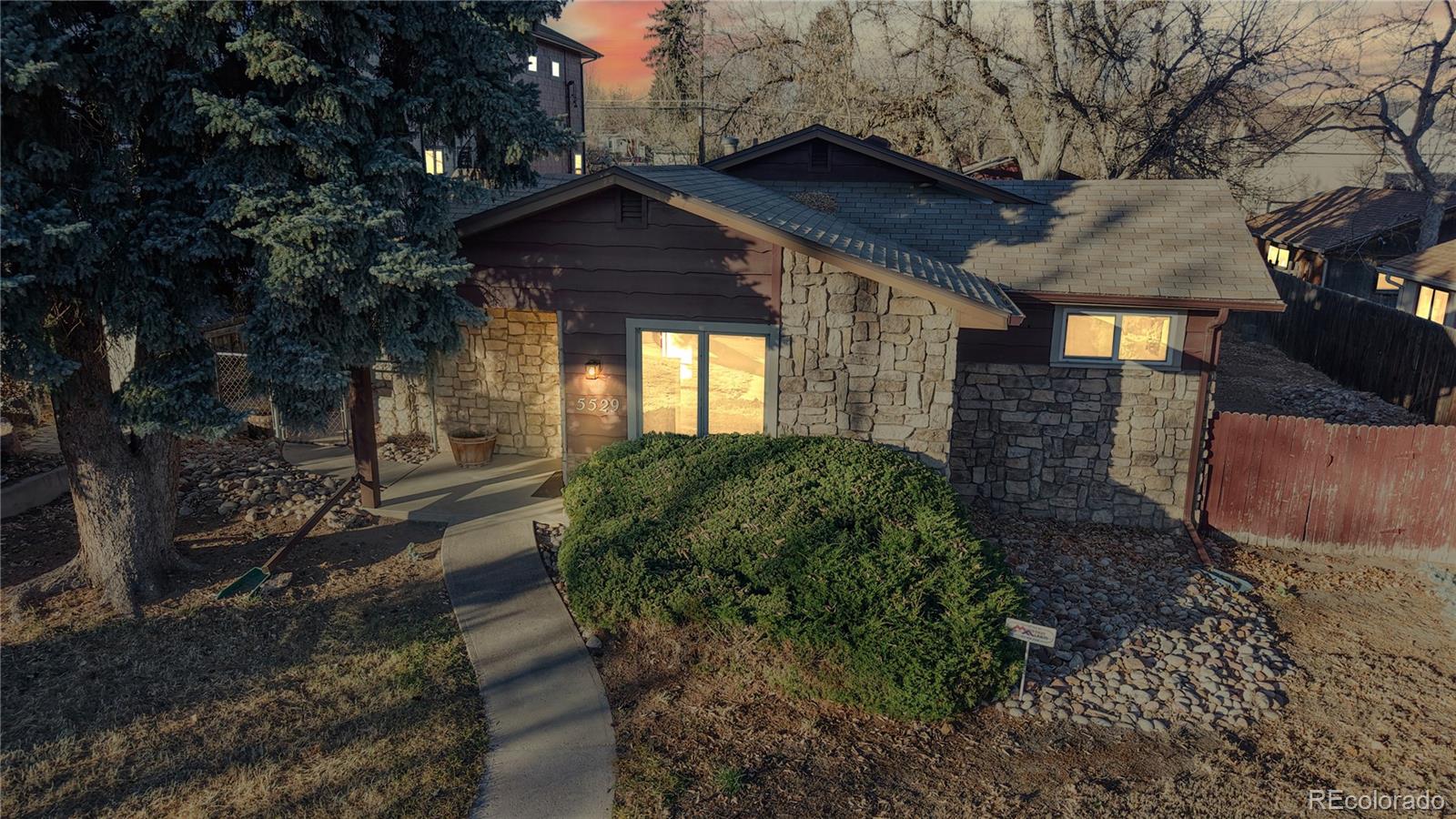 MLS Image #3 for 5529 s greenwood street,littleton, Colorado