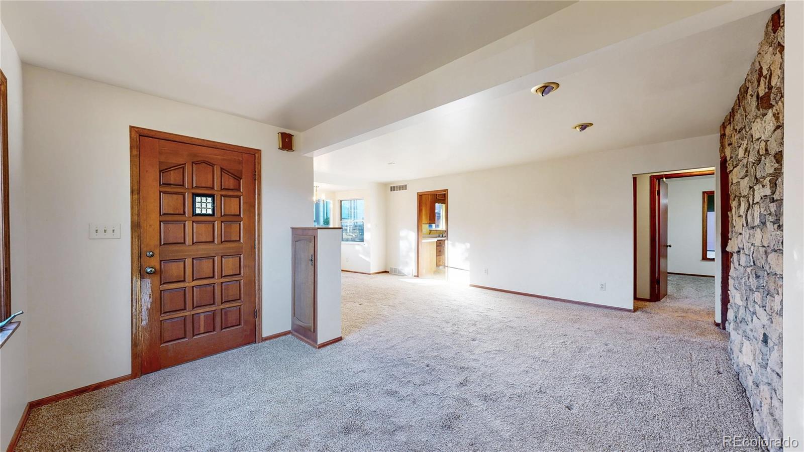 MLS Image #4 for 5529 s greenwood street,littleton, Colorado