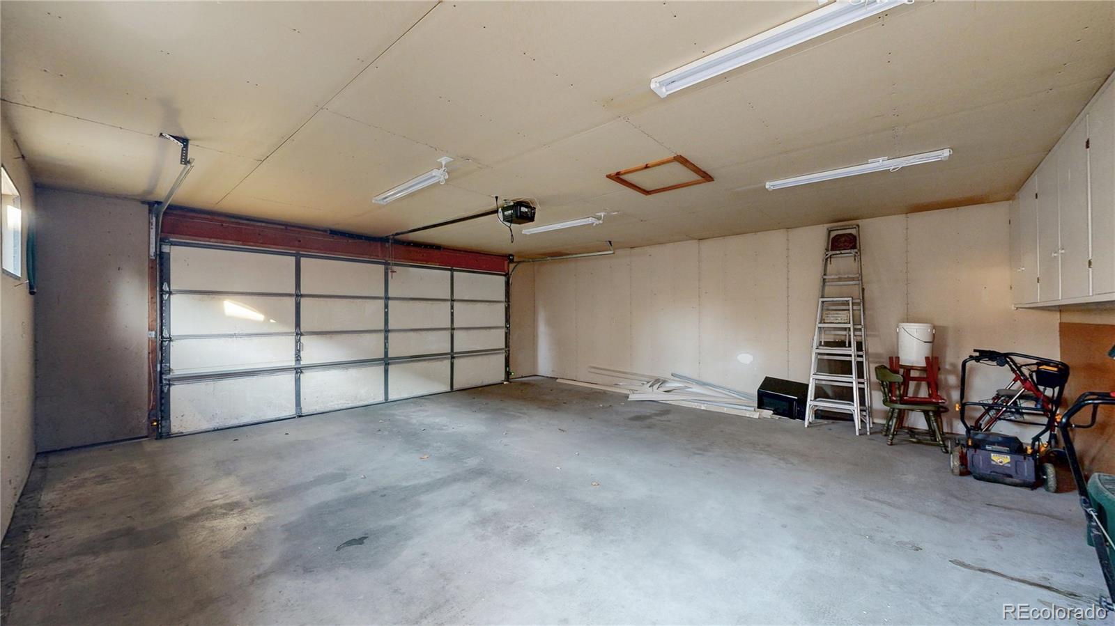 MLS Image #41 for 5529 s greenwood street,littleton, Colorado