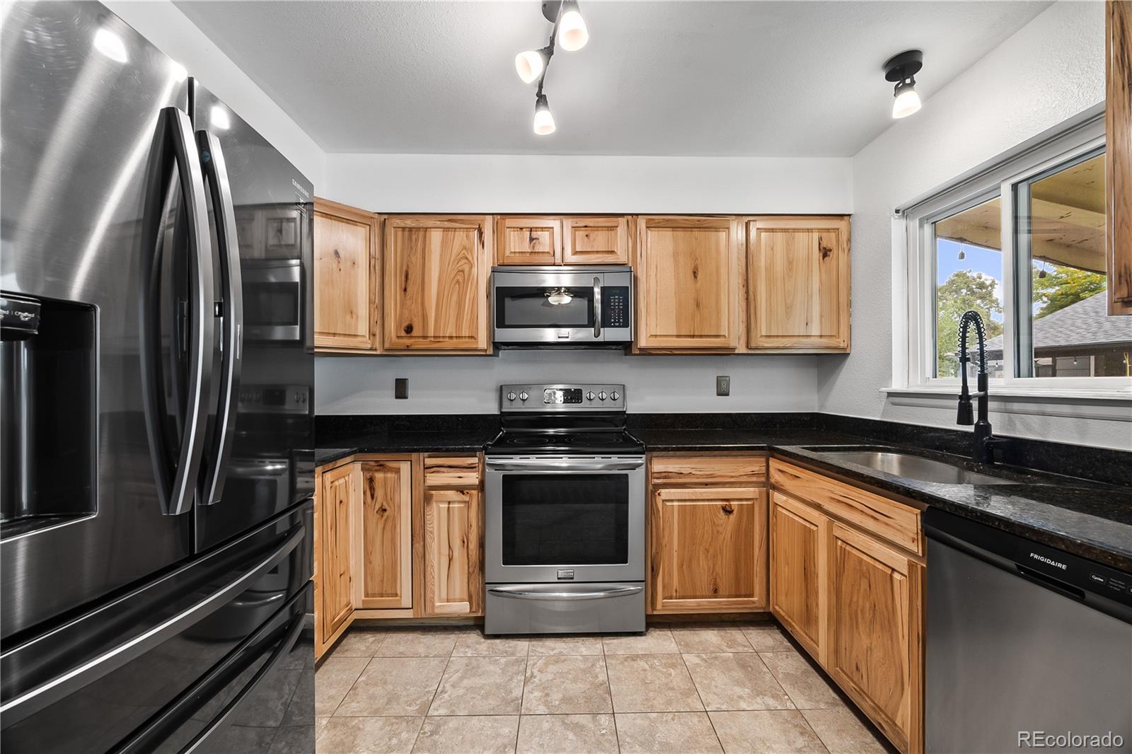 MLS Image #7 for 3632 s mobile way,aurora, Colorado