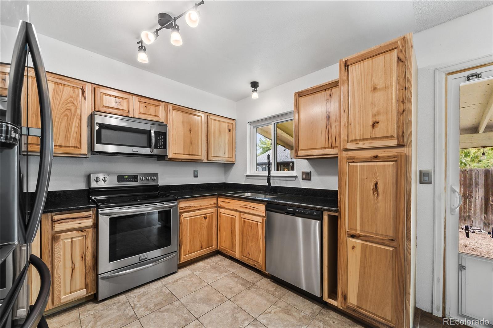 MLS Image #8 for 3632 s mobile way,aurora, Colorado
