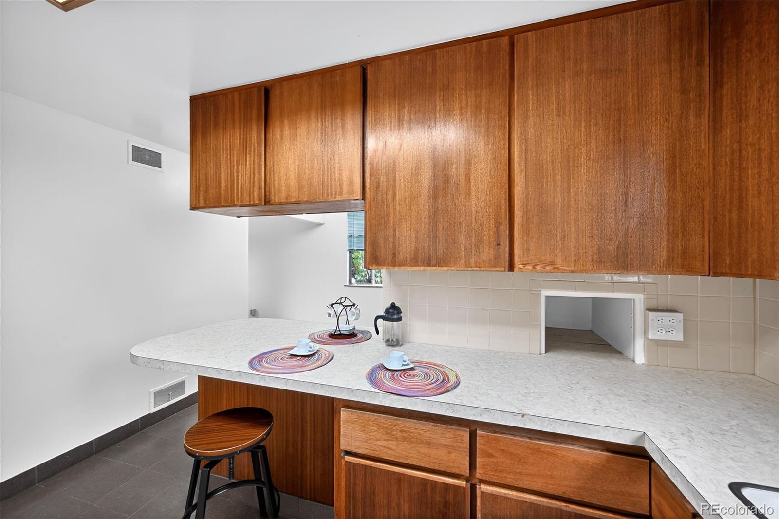 MLS Image #10 for 1955 w virginia avenue,denver, Colorado