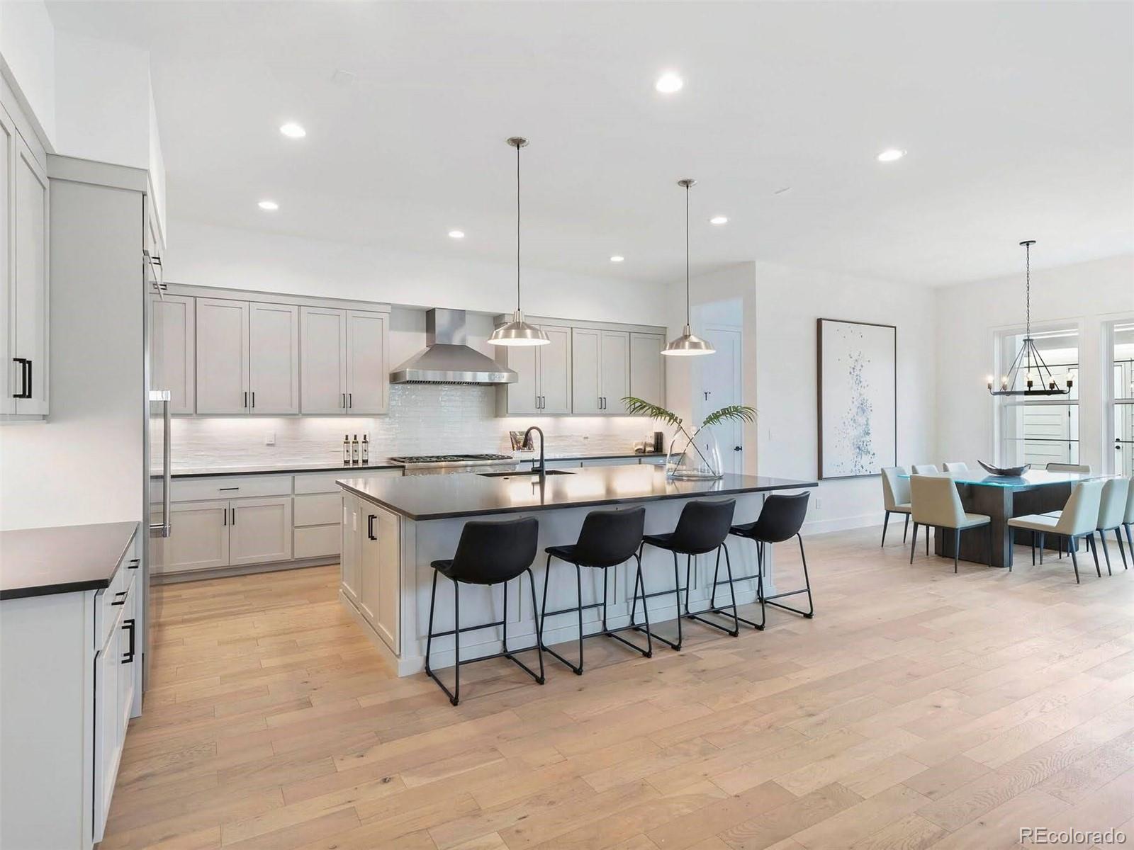 MLS Image #3 for 2255 s monroe street,denver, Colorado
