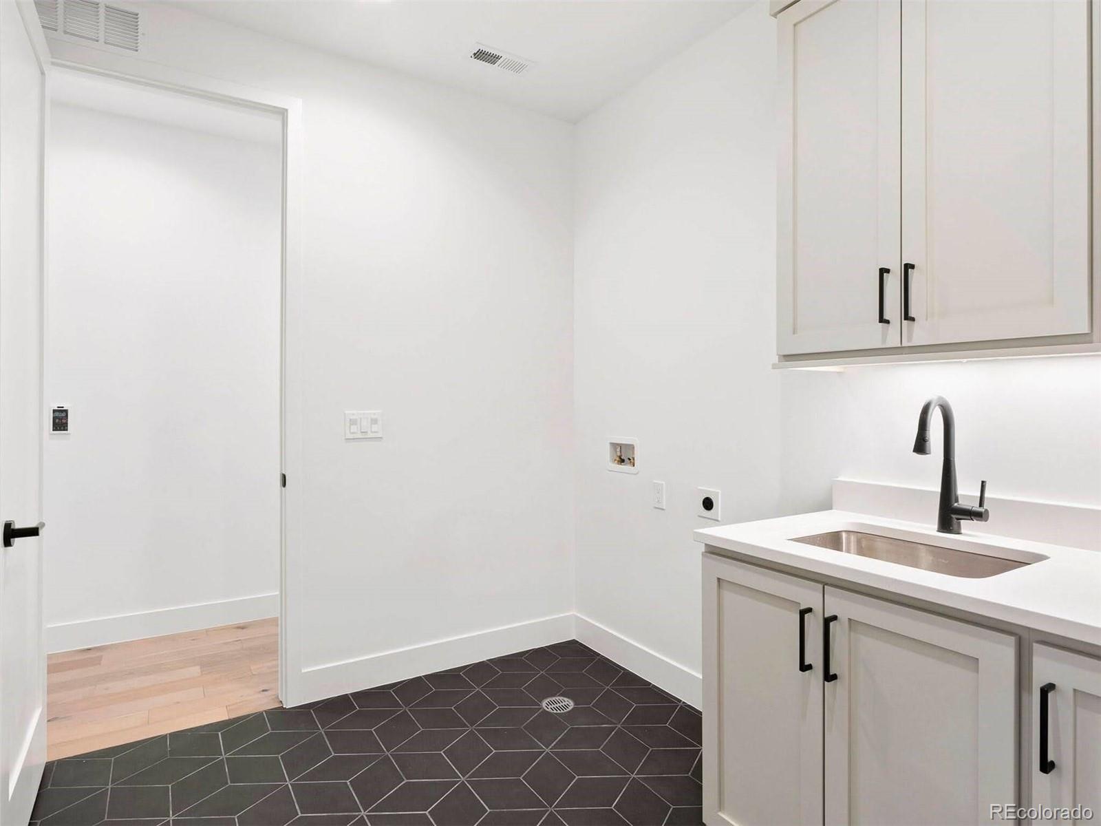 MLS Image #41 for 2255 s monroe street,denver, Colorado
