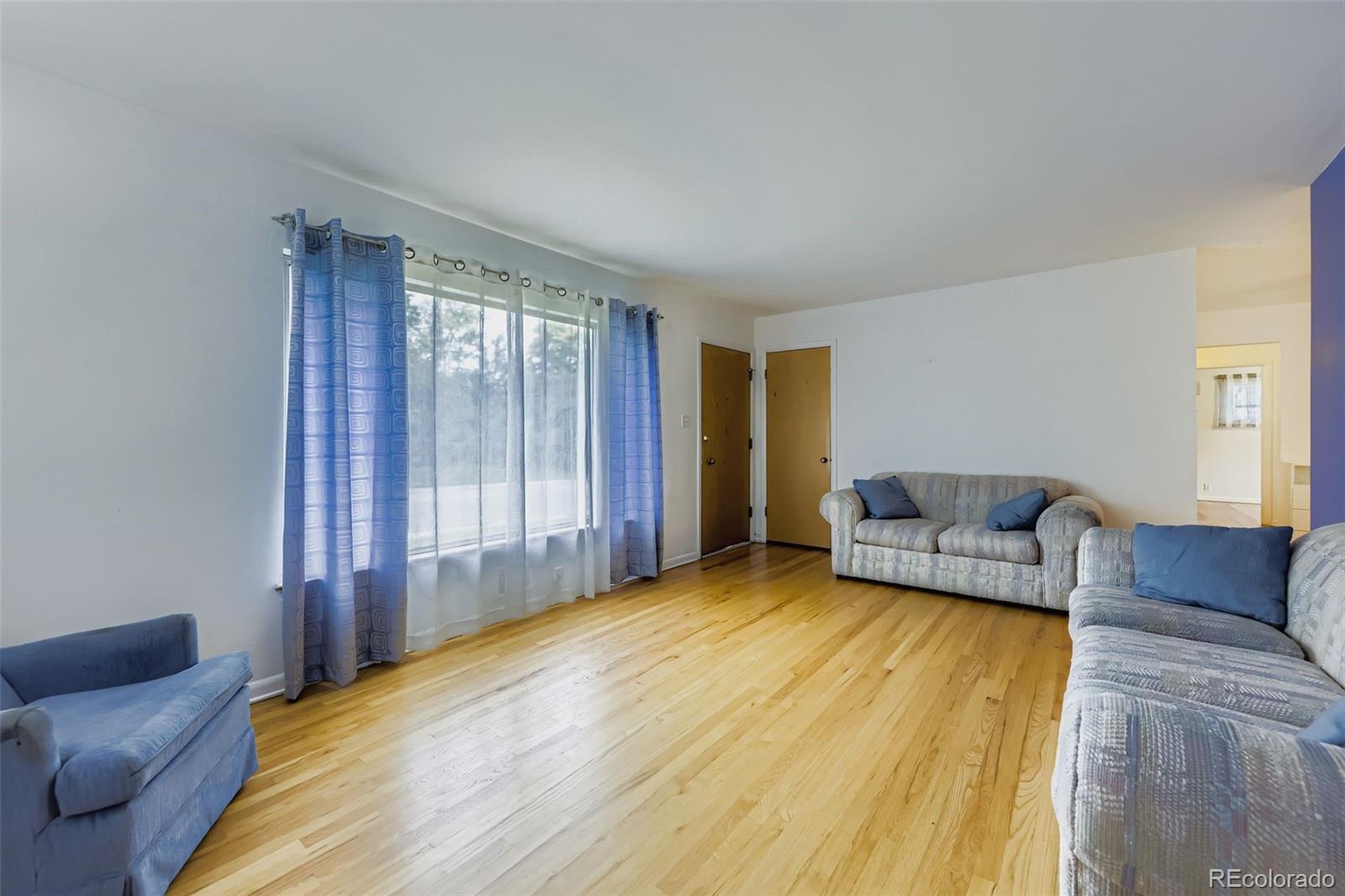 MLS Image #4 for 1693 s elm street,denver, Colorado