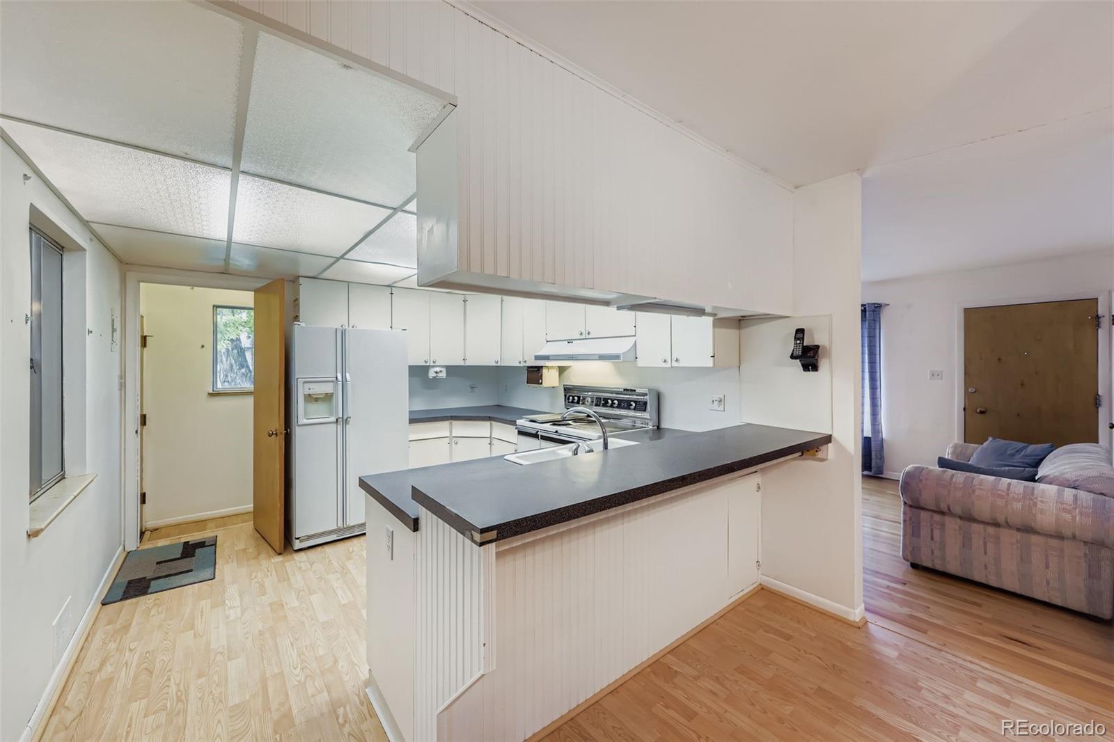 MLS Image #8 for 1693 s elm street,denver, Colorado