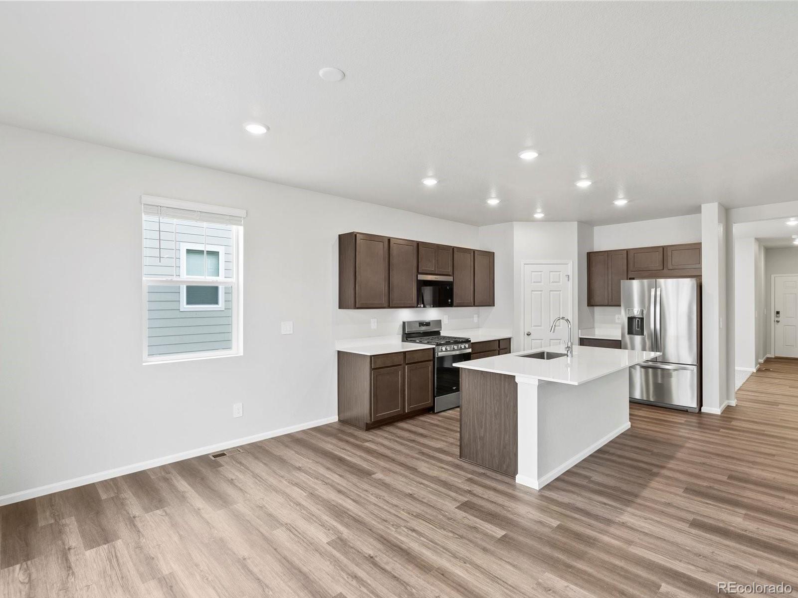 MLS Image #5 for 8918  salida street,commerce city, Colorado