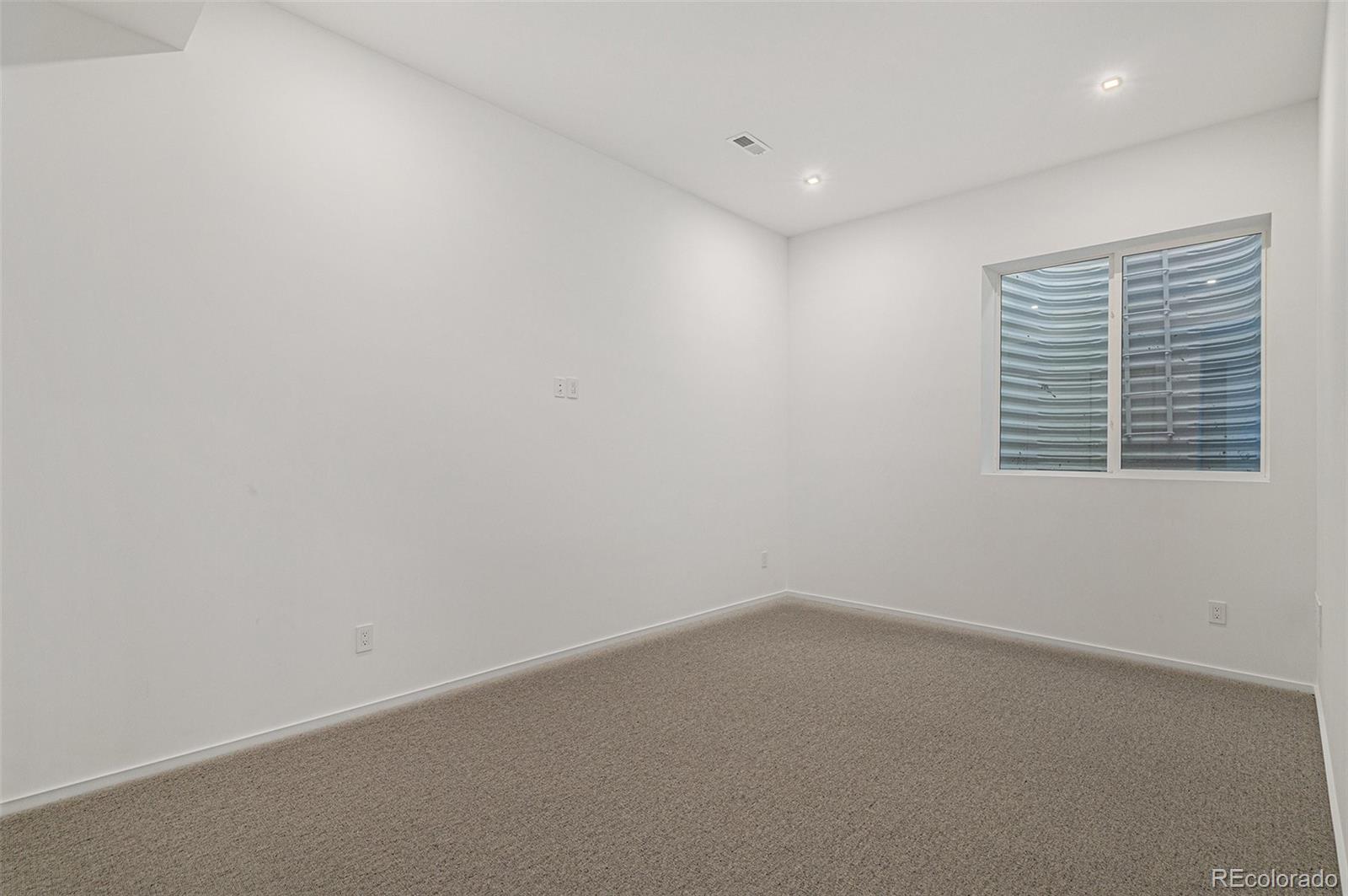 MLS Image #36 for 1626 s sherman street,denver, Colorado