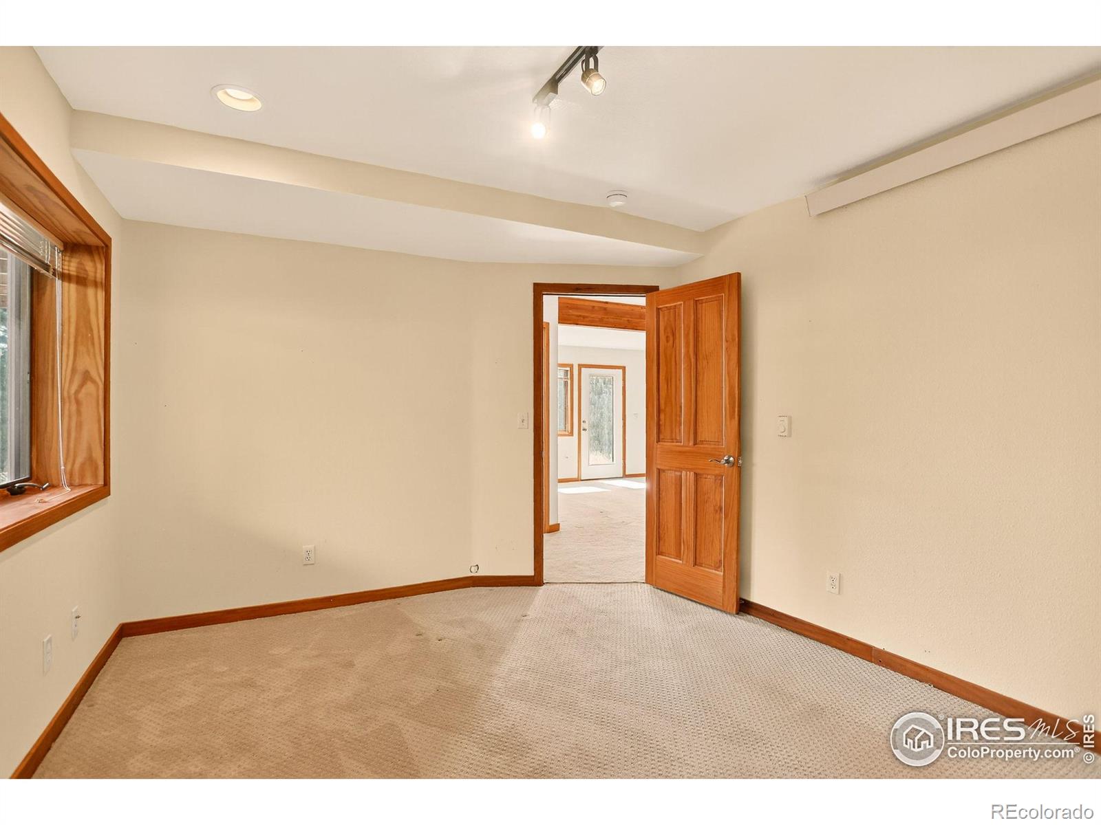 MLS Image #31 for 575  bulwark ridge drive,glen haven, Colorado