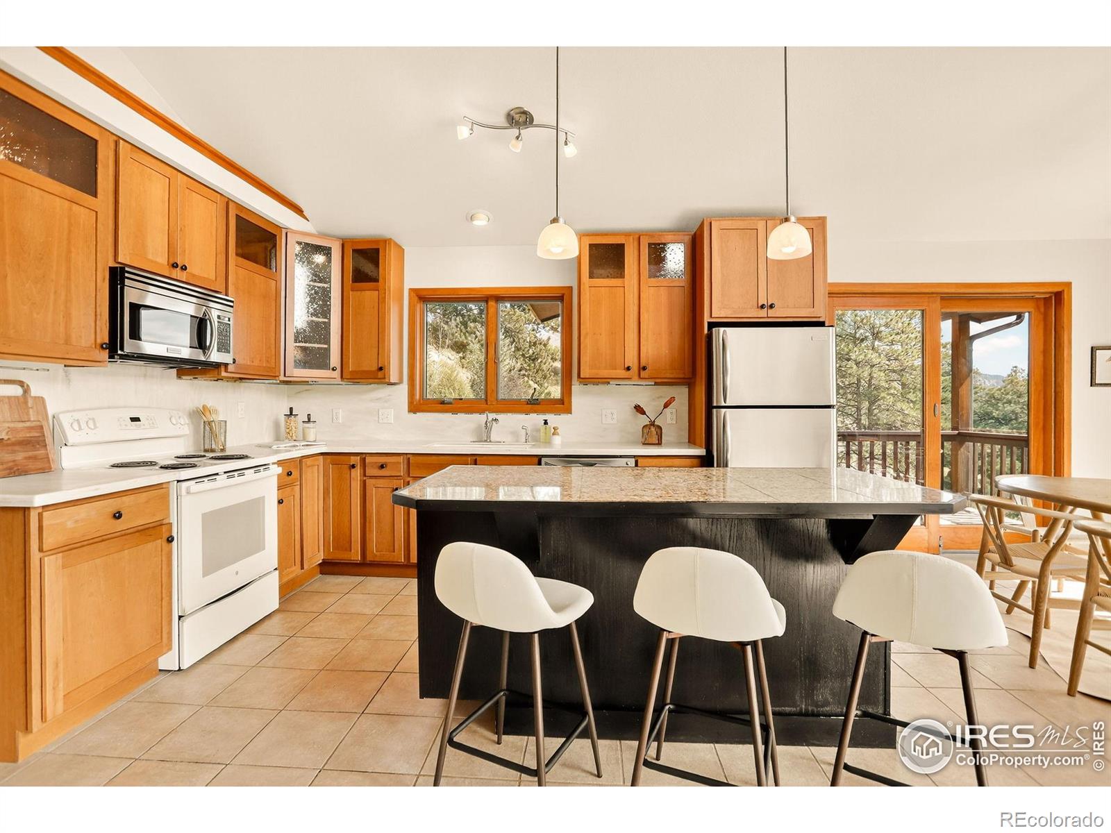 MLS Image #9 for 575  bulwark ridge drive,glen haven, Colorado