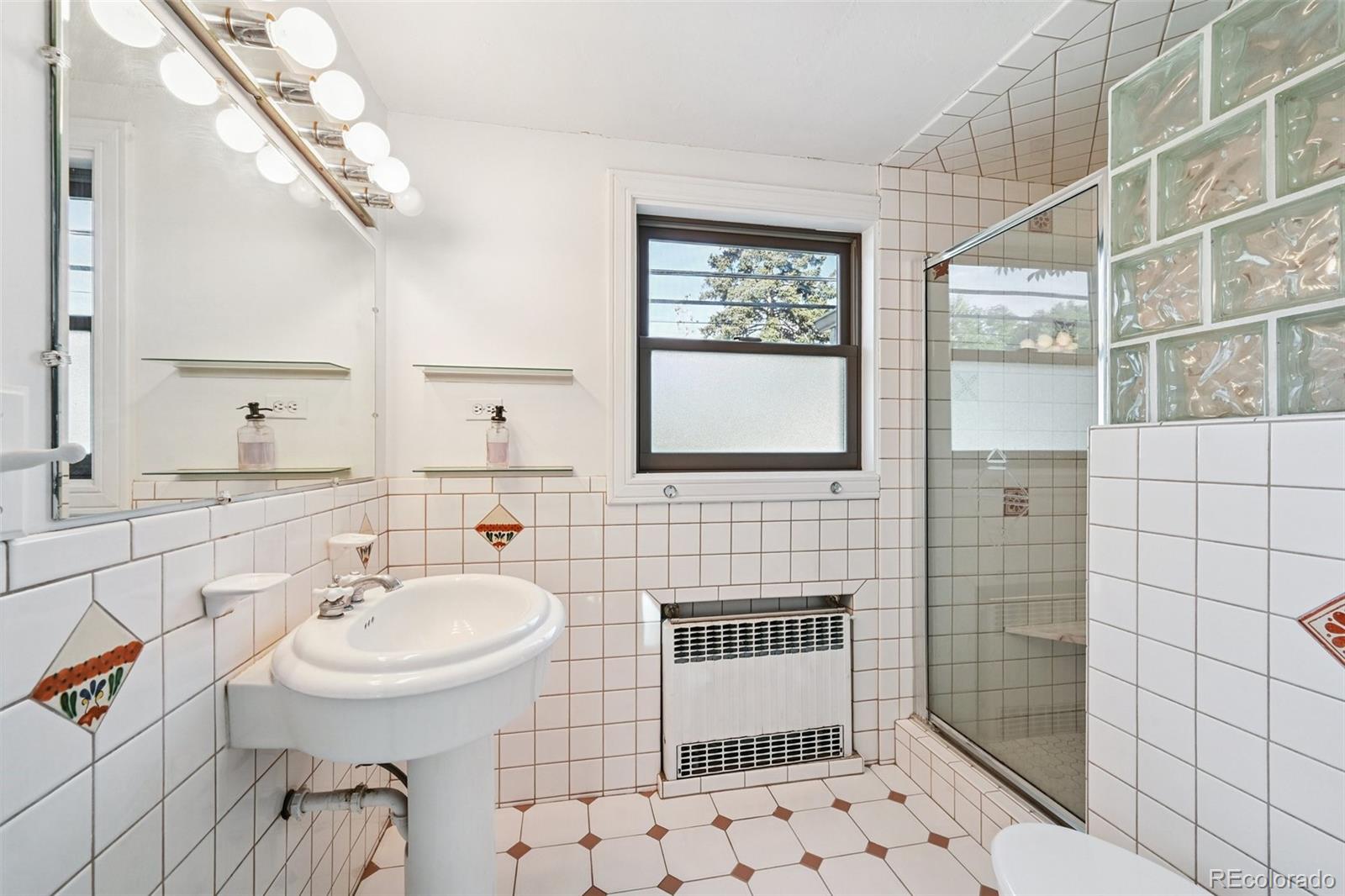 MLS Image #20 for 2675 s race street,denver, Colorado