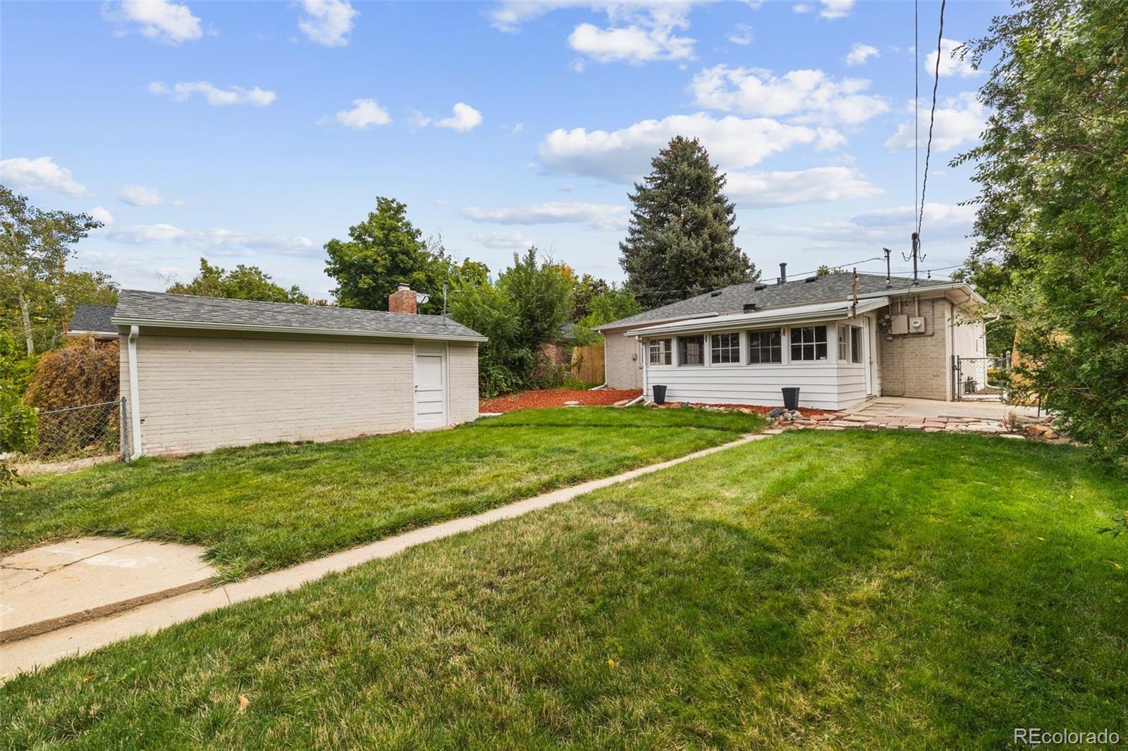 MLS Image #29 for 903  poplar street,denver, Colorado
