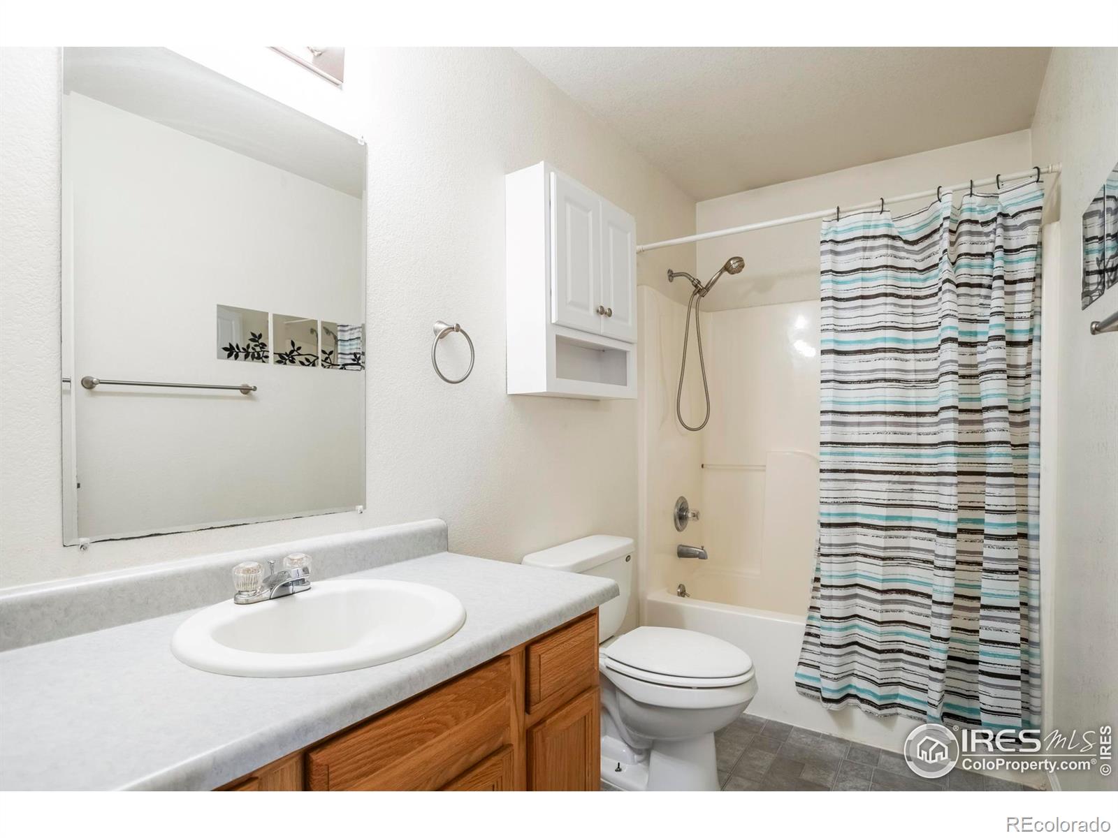 MLS Image #10 for 542 e 25th st rd,greeley, Colorado