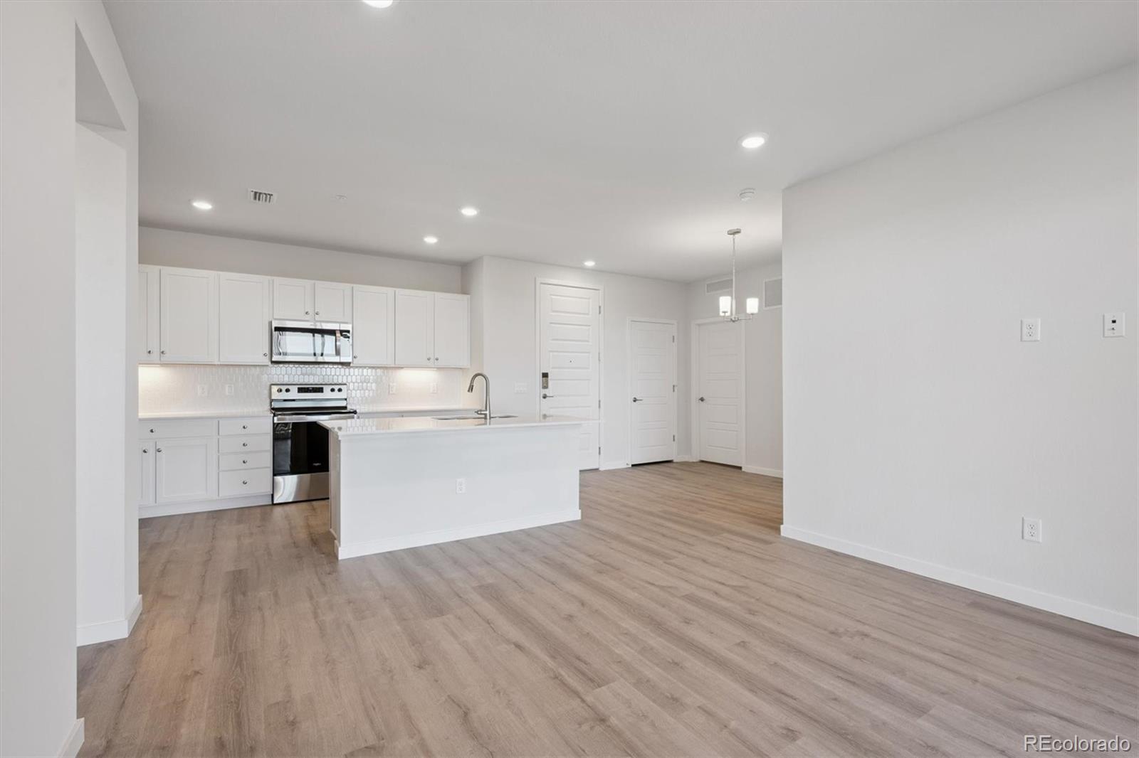MLS Image #1 for 485  interlocken boulevard 304,broomfield, Colorado