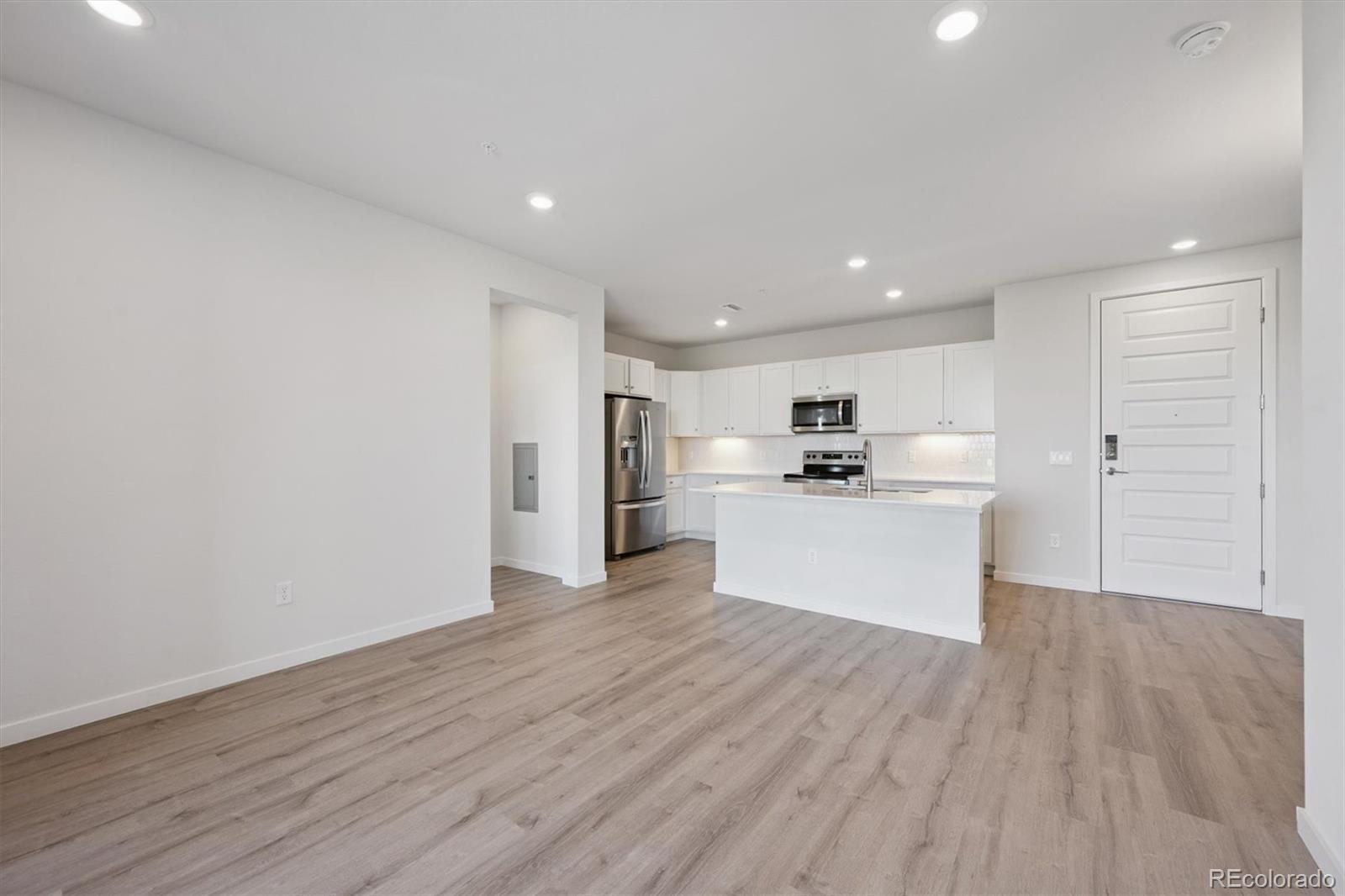 MLS Image #3 for 485  interlocken boulevard 304,broomfield, Colorado