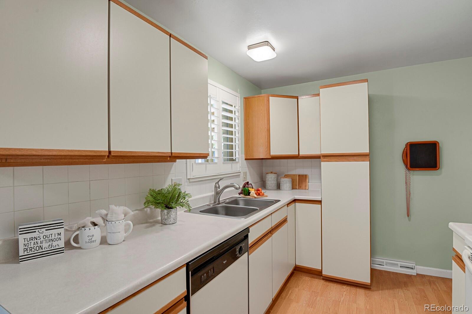 MLS Image #7 for 666 s quentin street,aurora, Colorado