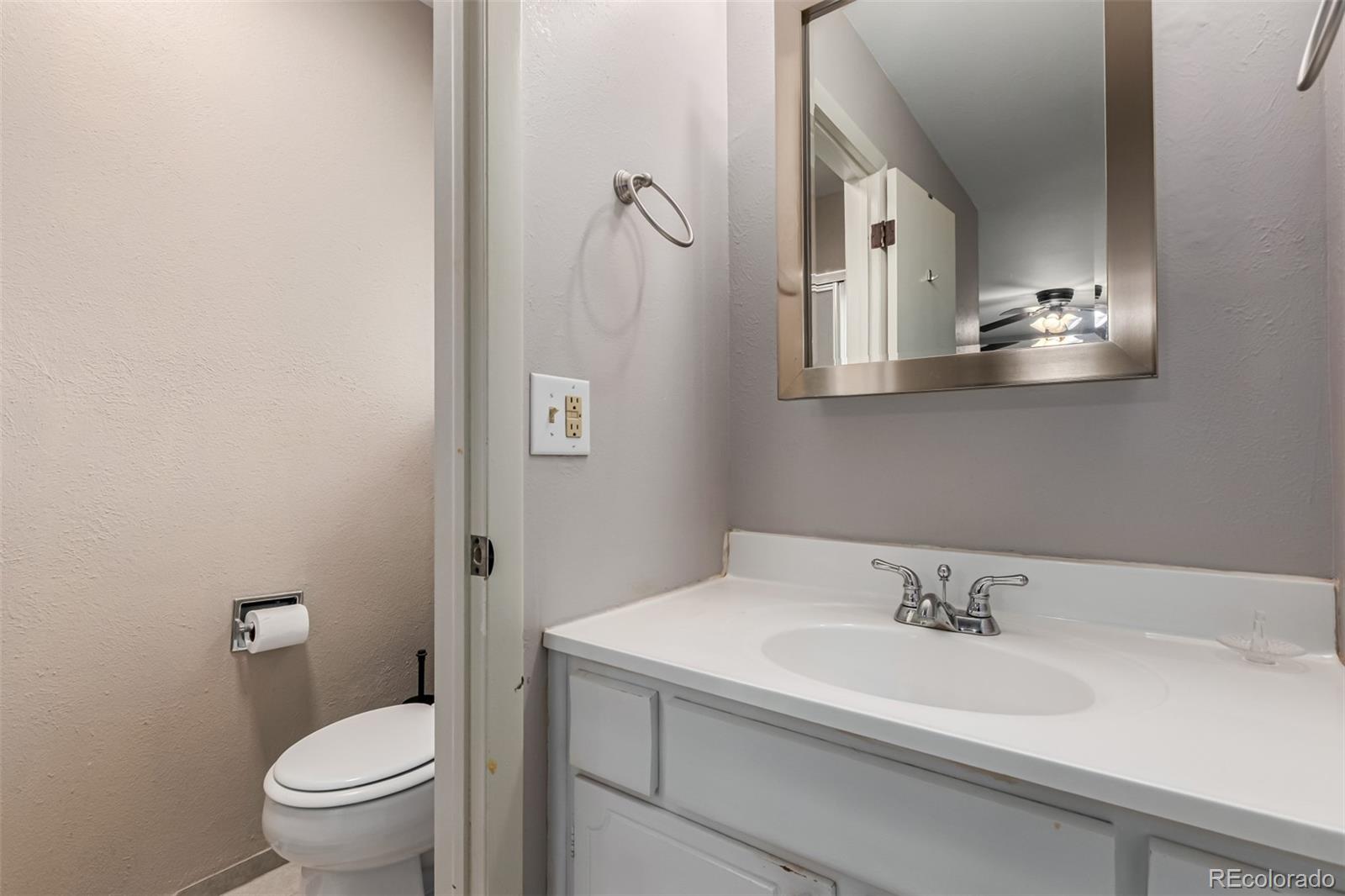 MLS Image #17 for 10250 w saratoga place,littleton, Colorado