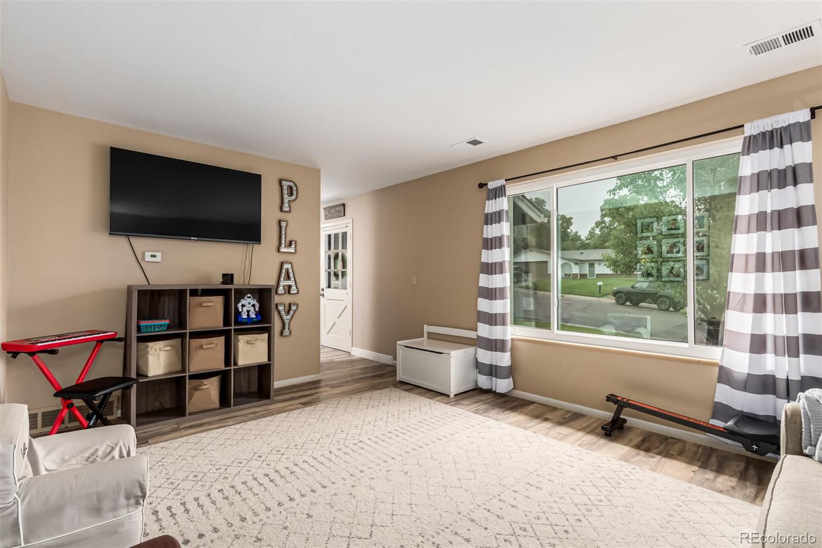 MLS Image #3 for 10250 w saratoga place,littleton, Colorado