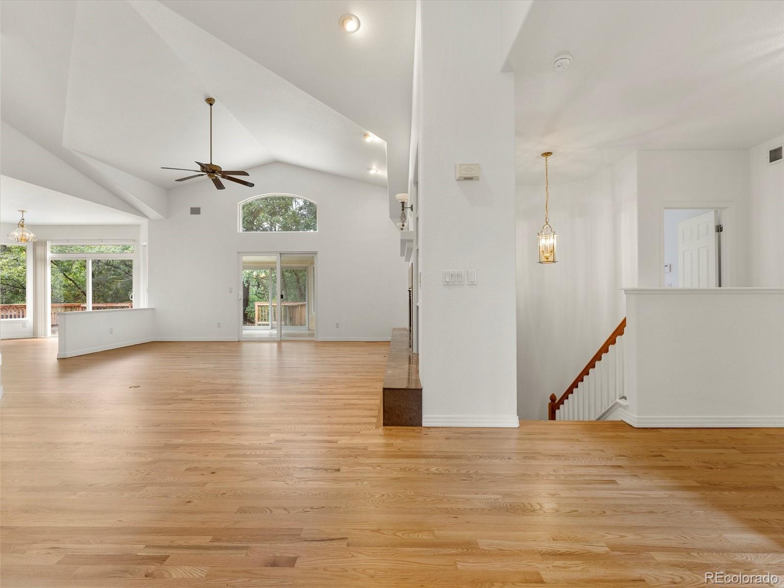 MLS Image #3 for 314  pine needle way,castle rock, Colorado