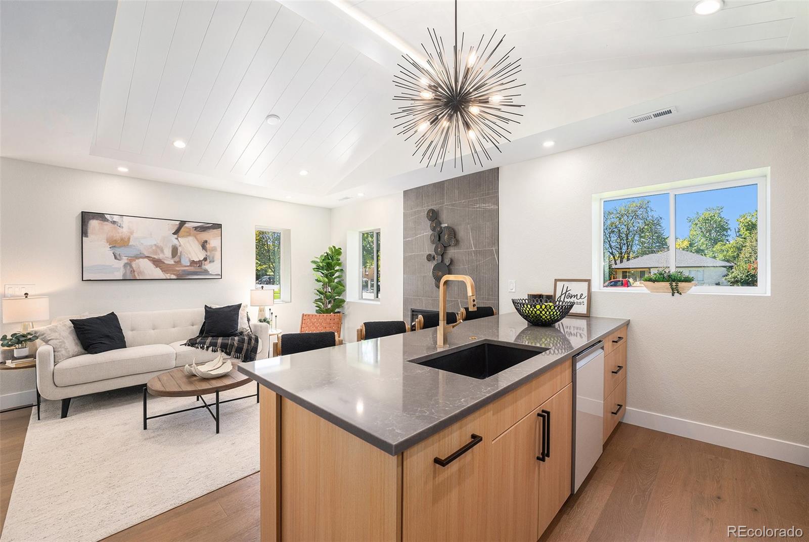 MLS Image #10 for 2850  leyden street,denver, Colorado