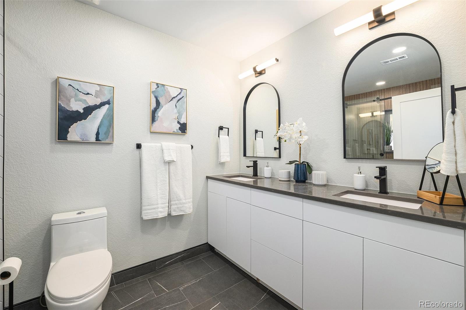 MLS Image #18 for 2850  leyden street,denver, Colorado