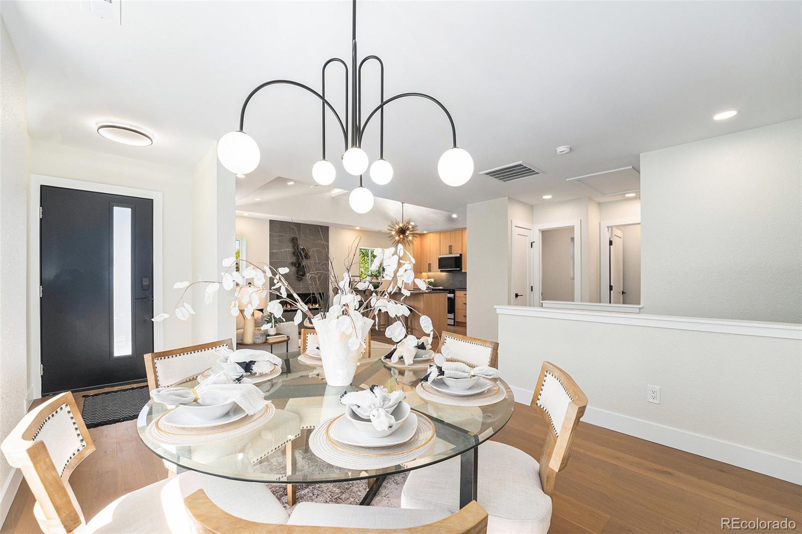 MLS Image #7 for 2850  leyden street,denver, Colorado