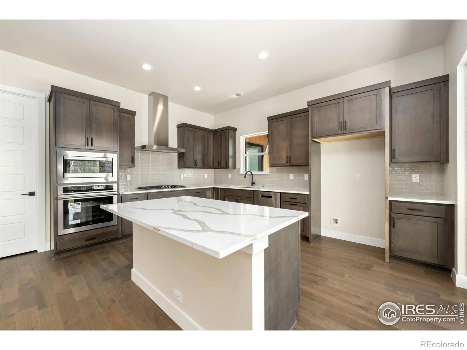 MLS Image #5 for 1792  barefoot drive,windsor, Colorado