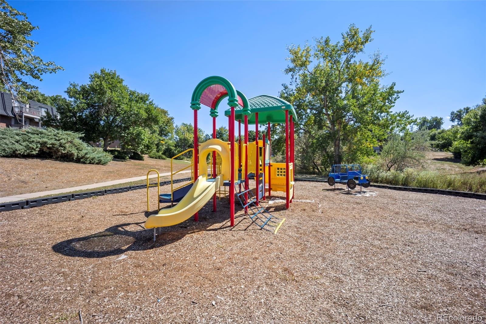 MLS Image #15 for 100 e highline circle 105,centennial, Colorado