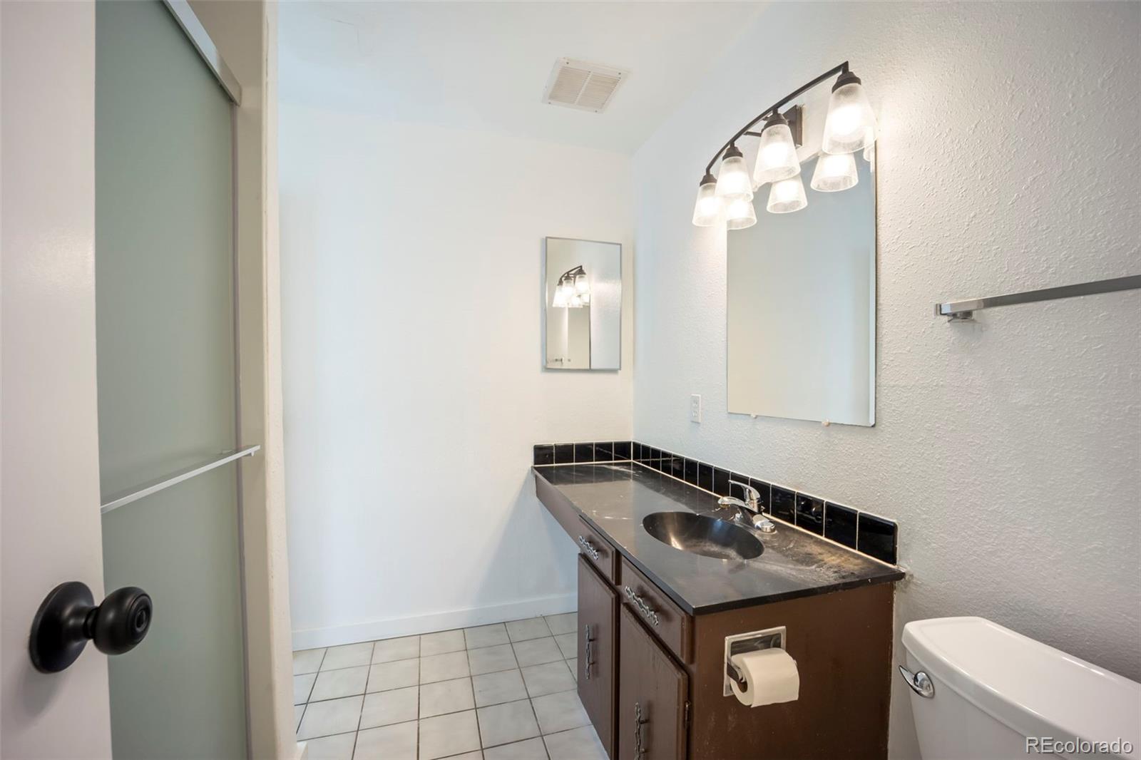 MLS Image #8 for 100 e highline circle 105,centennial, Colorado