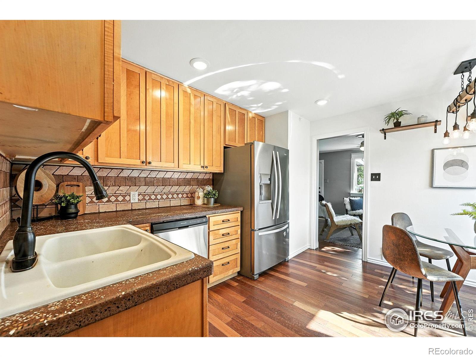 MLS Image #16 for 10595 e lowry place,aurora, Colorado