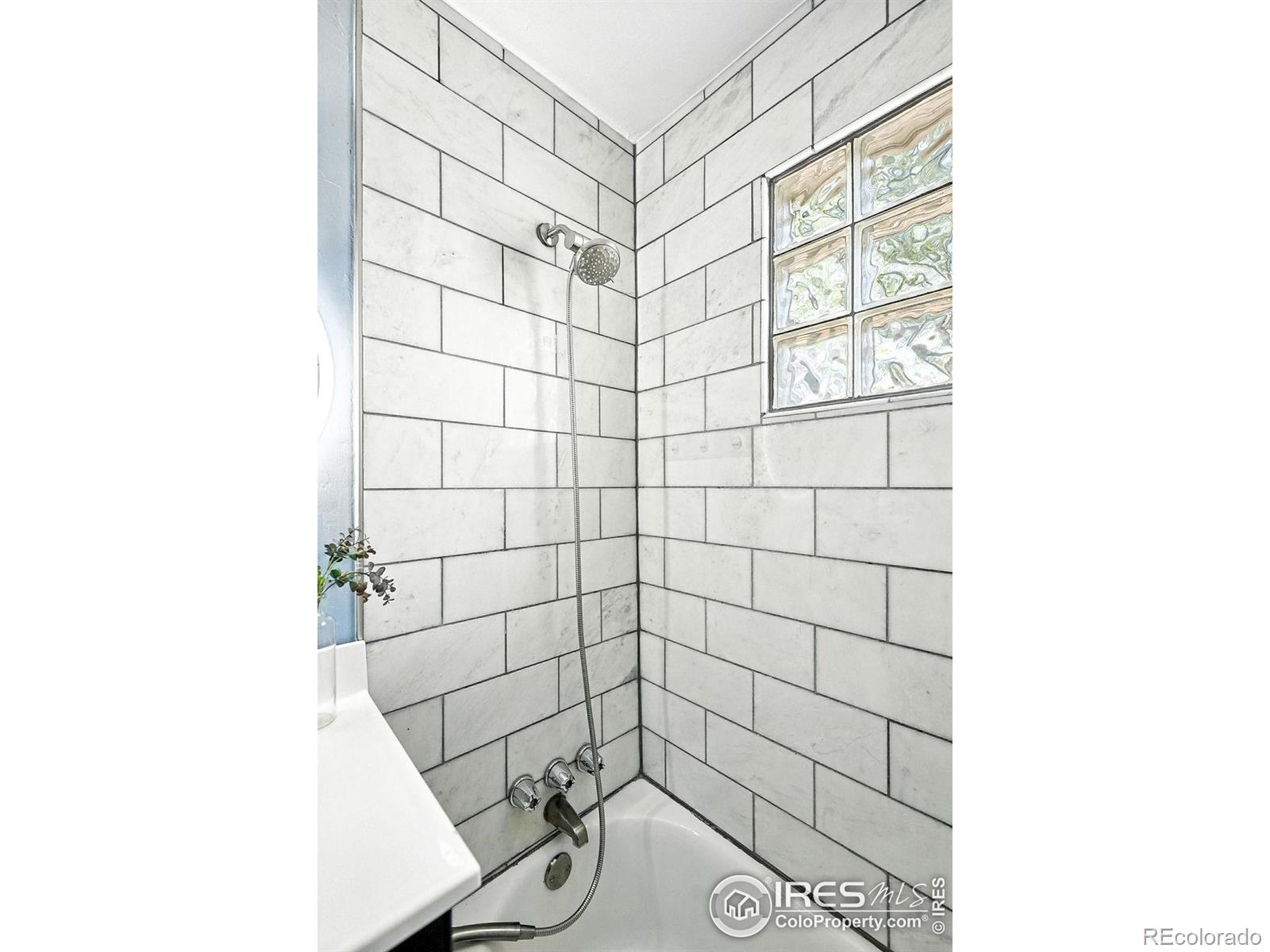 MLS Image #32 for 10595 e lowry place,aurora, Colorado