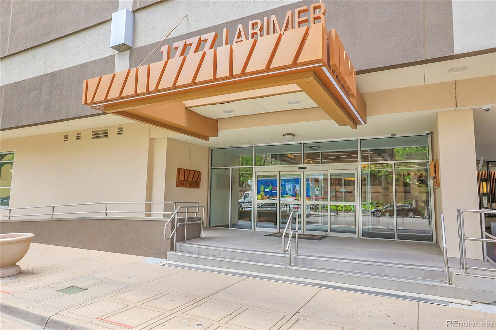MLS Image #19 for 1777  larimer street 807,denver, Colorado