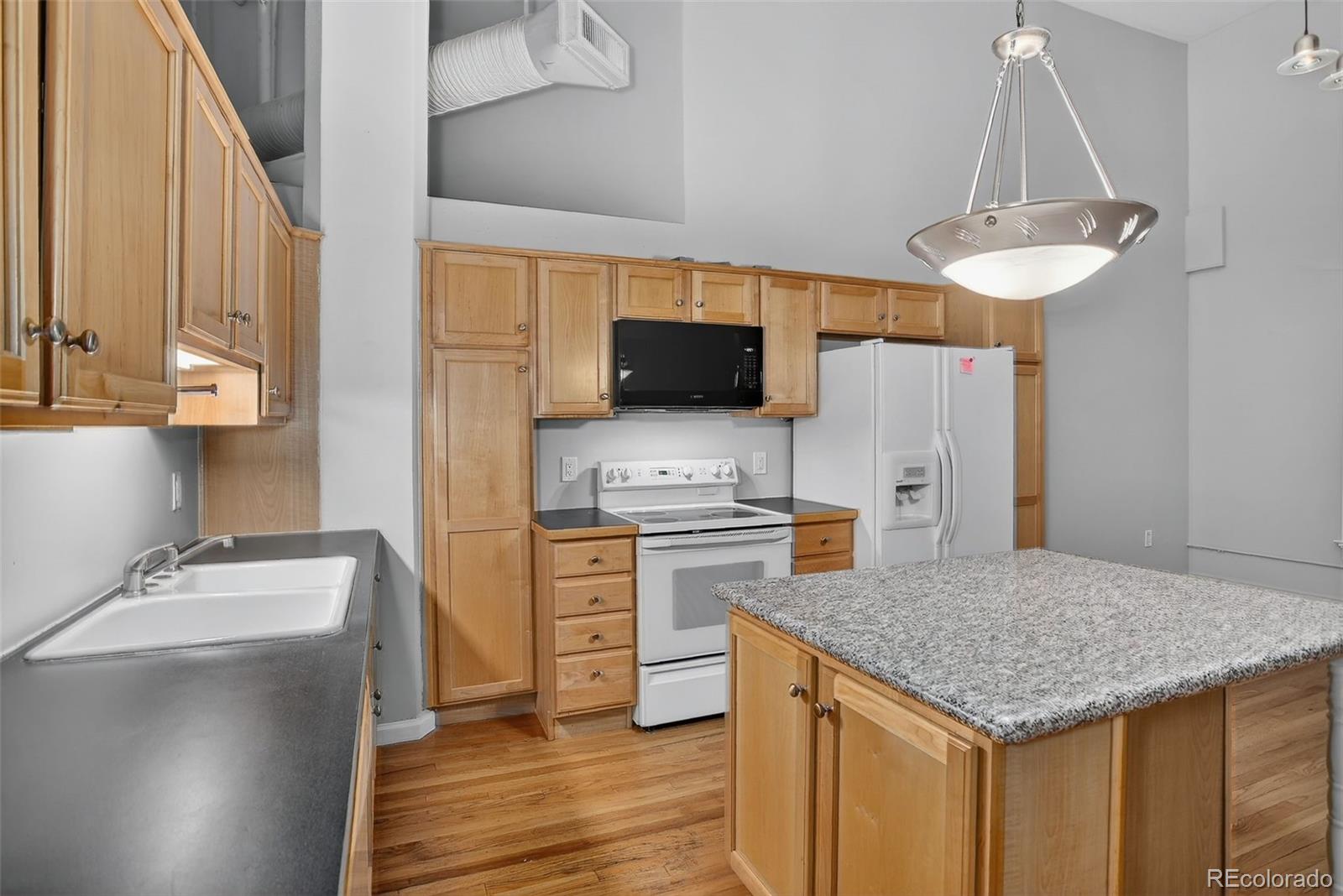 MLS Image #10 for 1555  california street 319,denver, Colorado