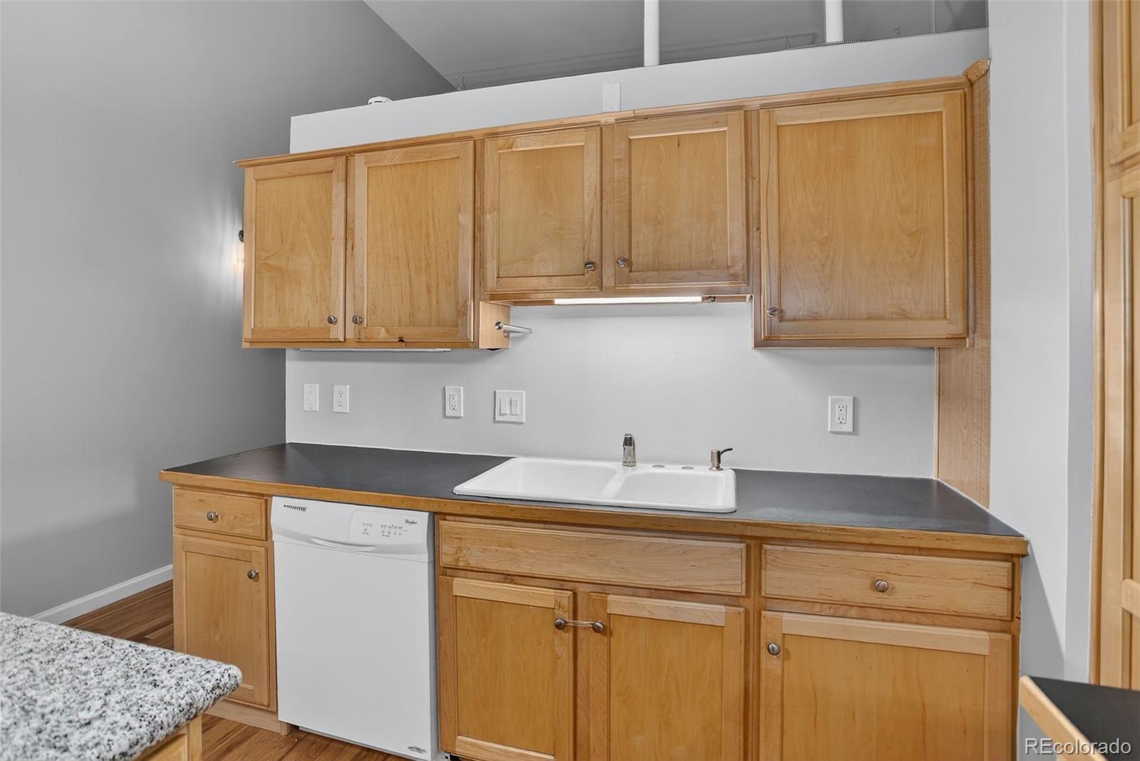 MLS Image #12 for 1555  california street 319,denver, Colorado