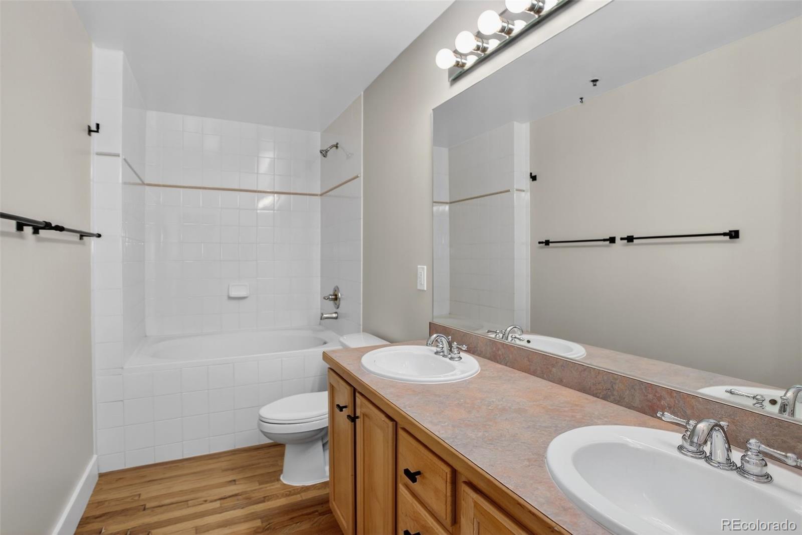 MLS Image #20 for 1555  california street 319,denver, Colorado