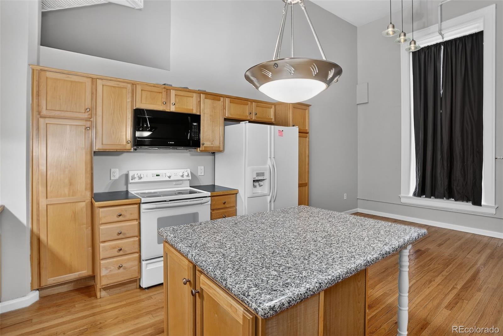 MLS Image #9 for 1555  california street 319,denver, Colorado
