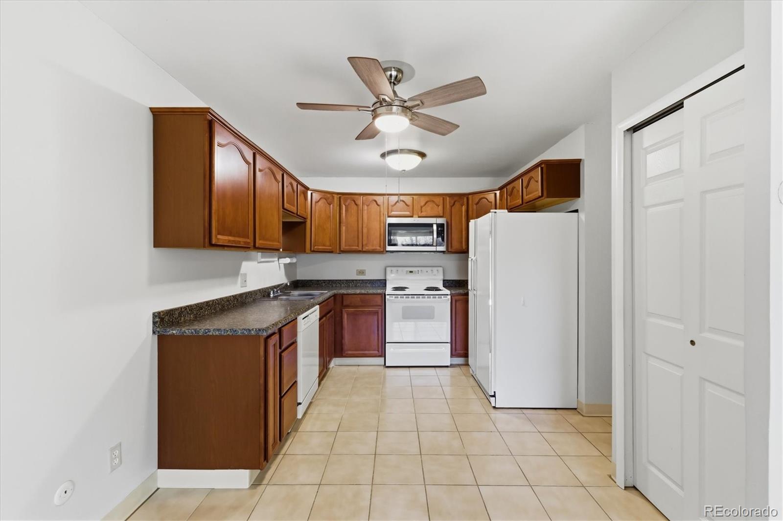 MLS Image #7 for 650 s alton way 1a,denver, Colorado