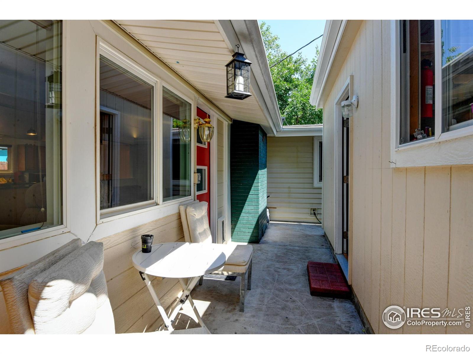 MLS Image #10 for 2370 s meade street,denver, Colorado