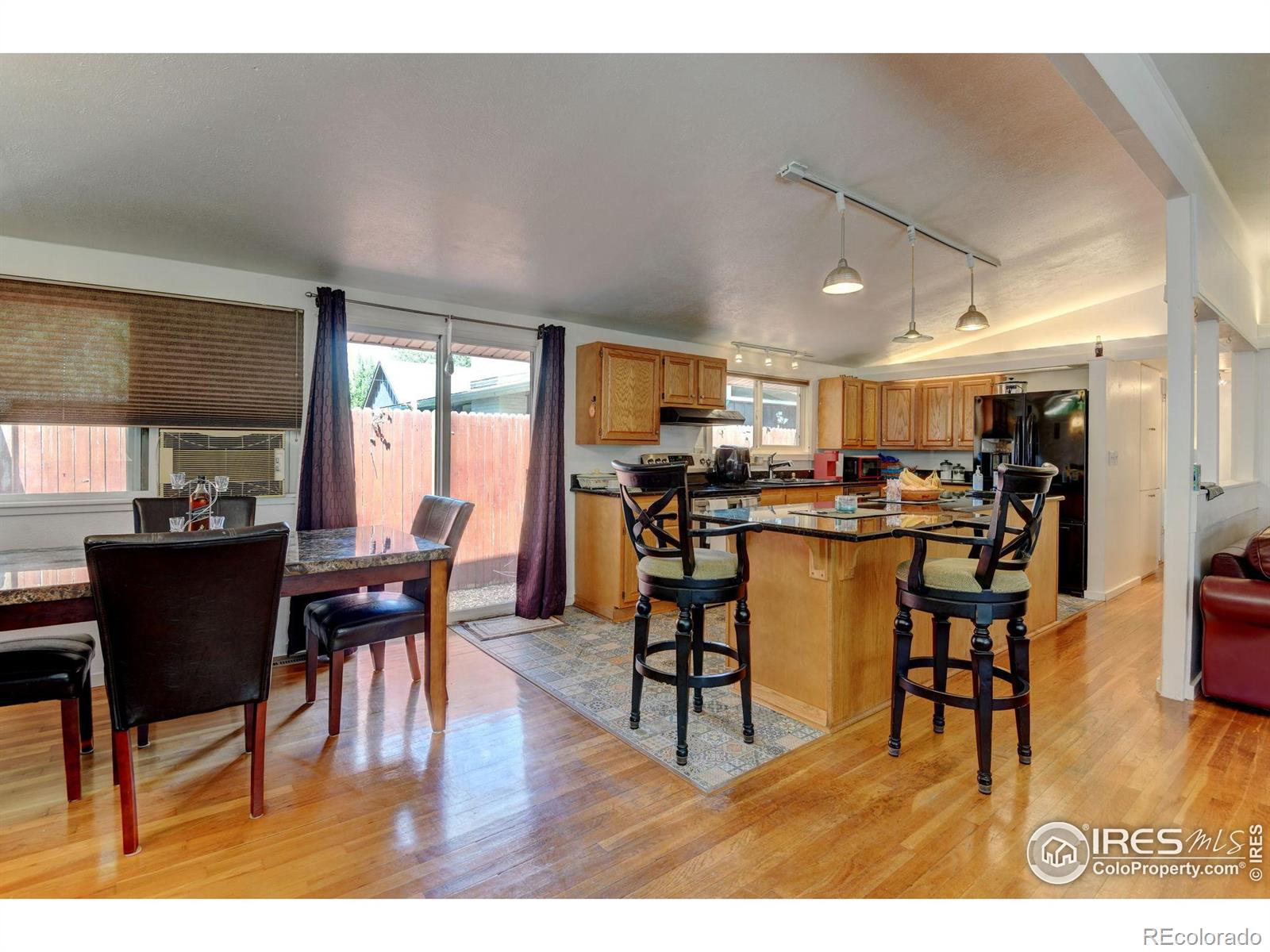 MLS Image #19 for 2370 s meade street,denver, Colorado