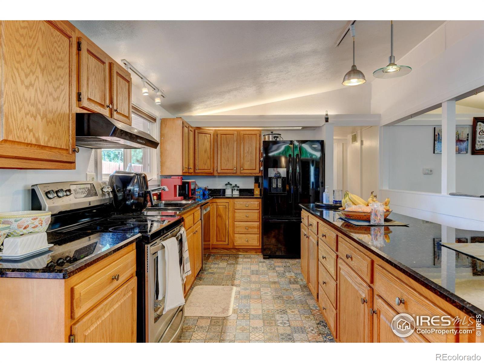 MLS Image #22 for 2370 s meade street,denver, Colorado