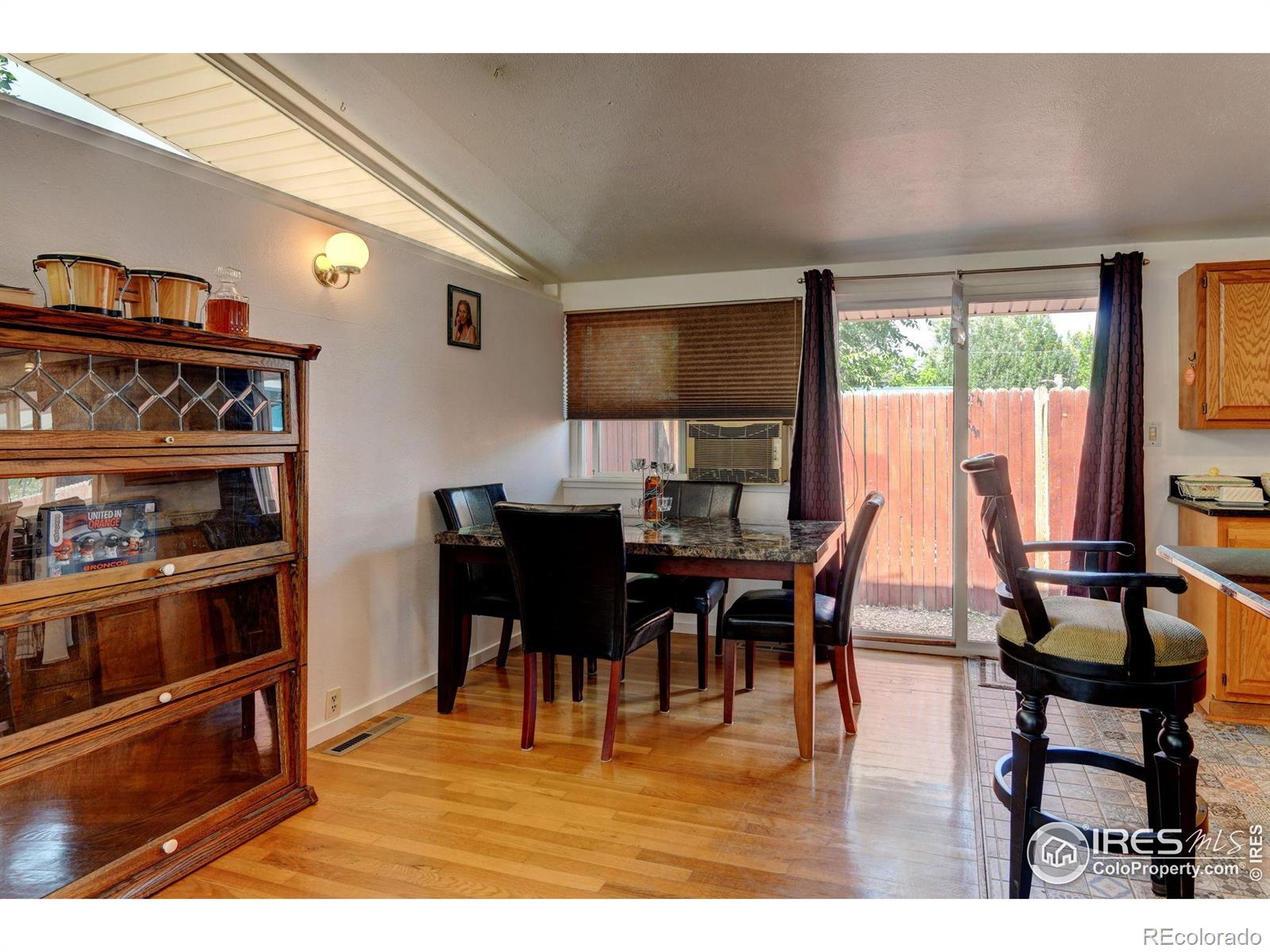 MLS Image #23 for 2370 s meade street,denver, Colorado
