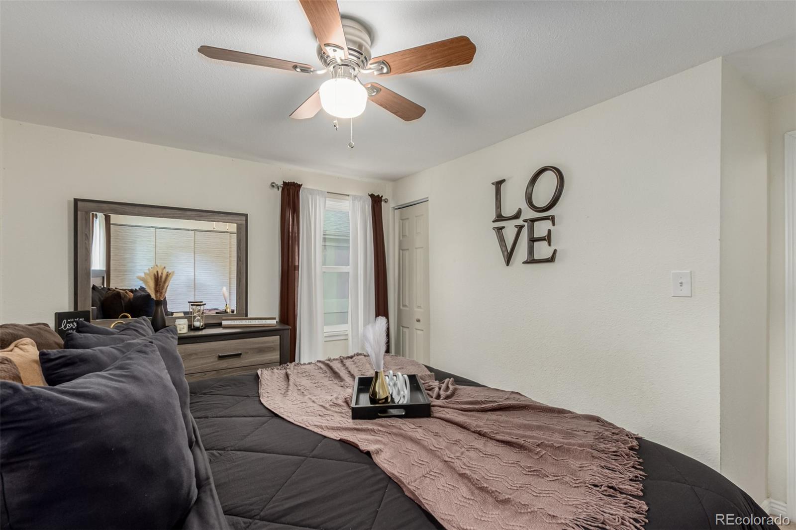 MLS Image #28 for 924  galena street,aurora, Colorado
