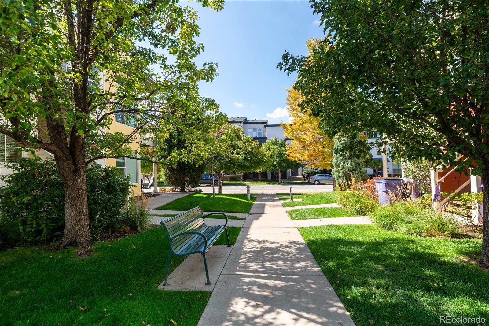 MLS Image #18 for 2678  syracuse street,denver, Colorado