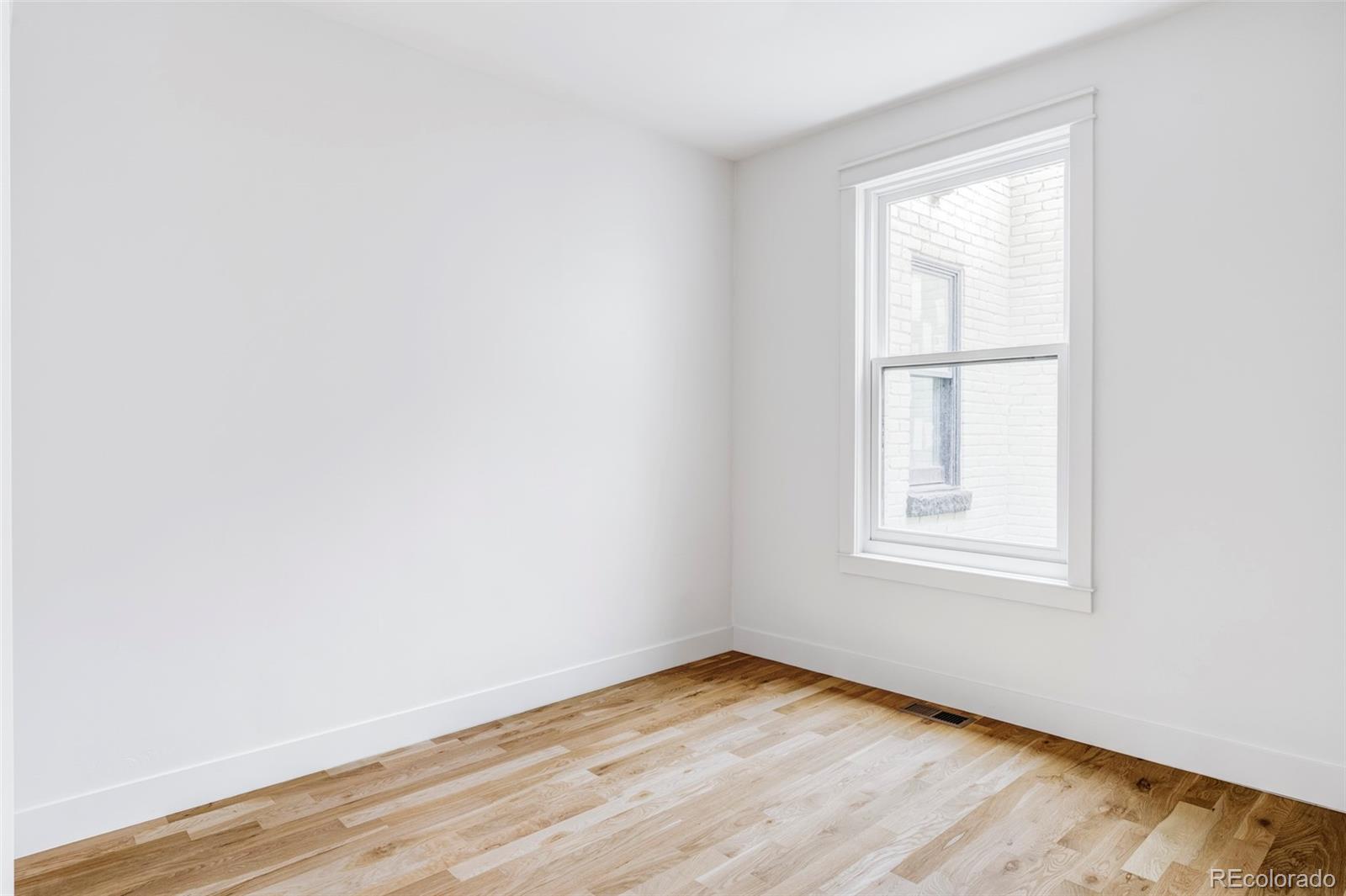 MLS Image #19 for 1002 e 4th avenue,denver, Colorado
