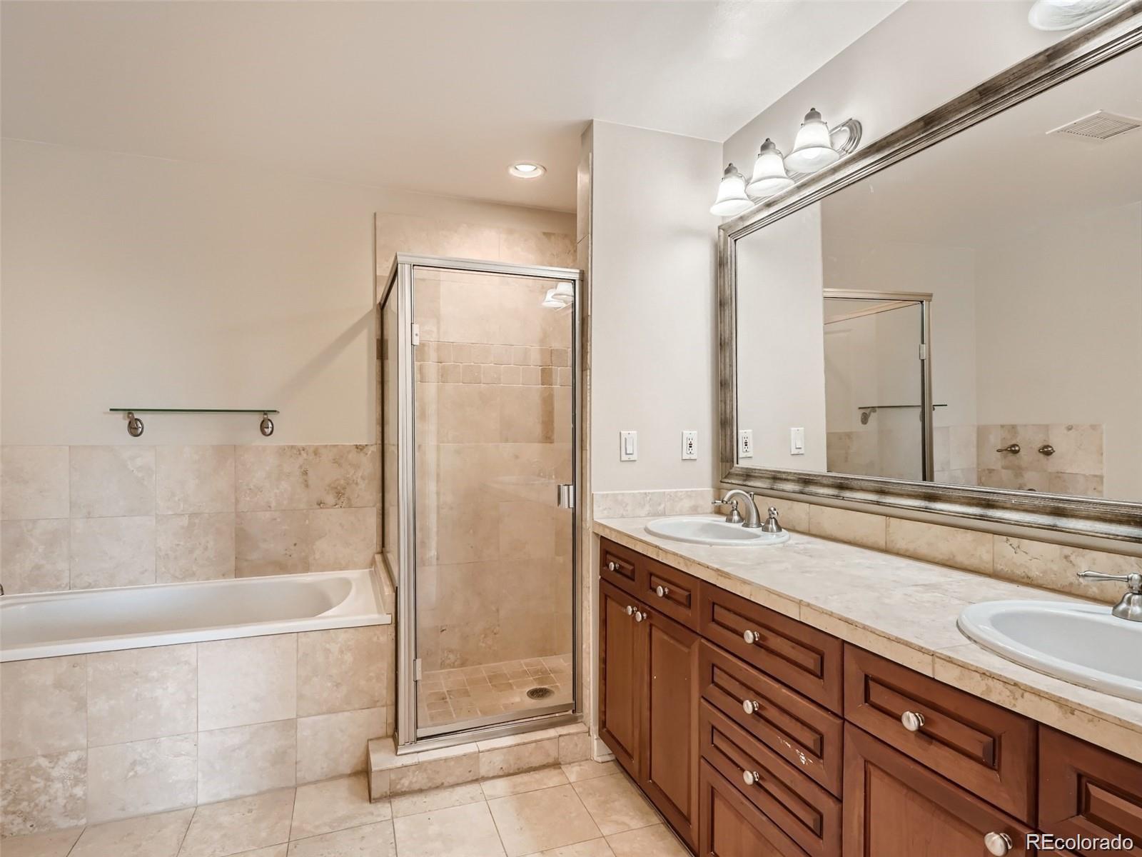 MLS Image #8 for 2500 e cherry creek south drive 414,denver, Colorado