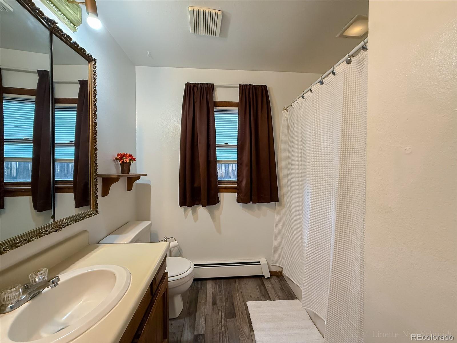 MLS Image #9 for 2204  east drive,monte vista, Colorado