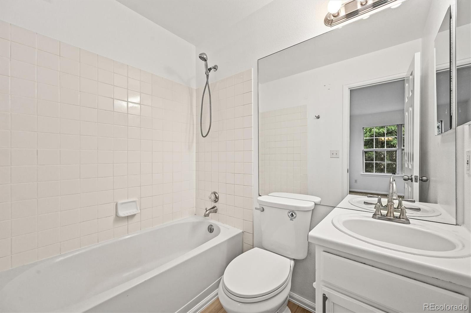 MLS Image #15 for 11911 e tennessee avenue,aurora, Colorado